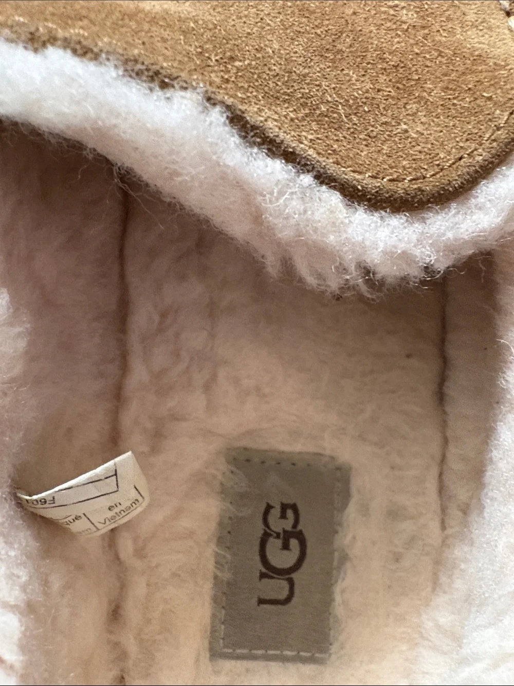 UGG Men’s Suede Sheepskin Lined Slippers Chestnut Size 12 Cozy Indoor/Outdoor